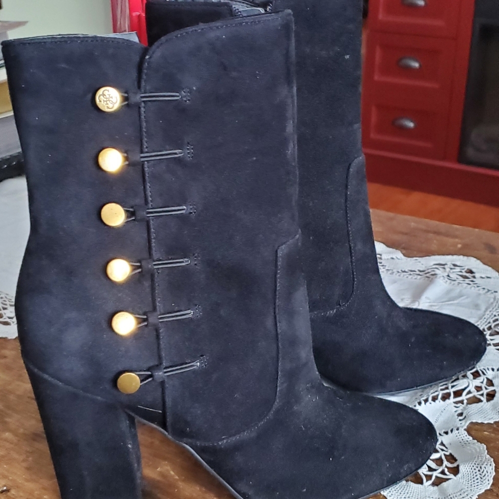 Ankle boots